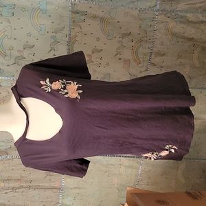 Miss Chevious fun low cut rose floral applique patch soft short sleeve top